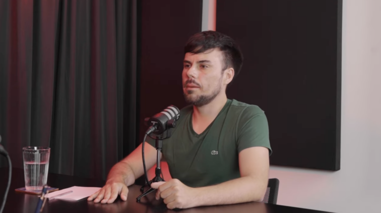 «Soy más que Contralorito»: César Leiva, el publicista que quiere fiscalizar al Congreso desde adentro